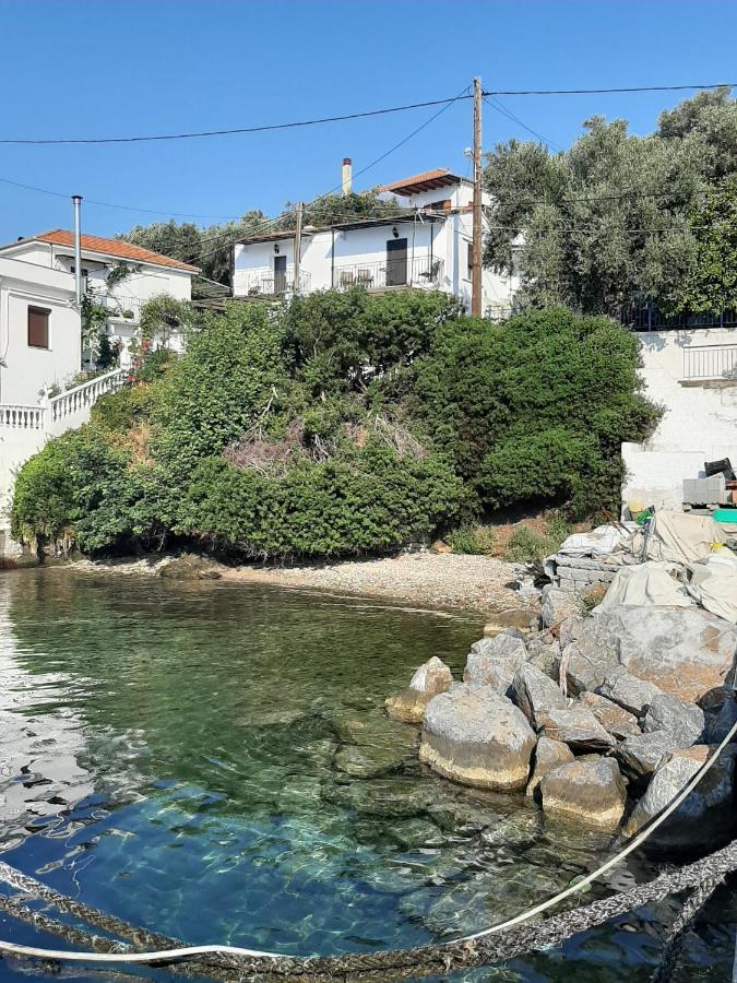 Chiona΄S Apartments By The Sea Paleo Trikeri Екстериор снимка